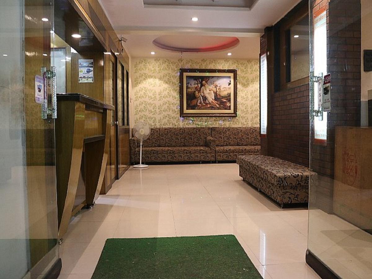Hotel Shri Krishna Sirdi Kültér fotó